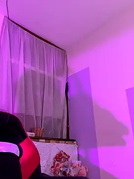 Snapshot of lina10_ chatting on December 2, 2025, 11:34 pm lina10 online show from December 2, 2025, 11:34 pm