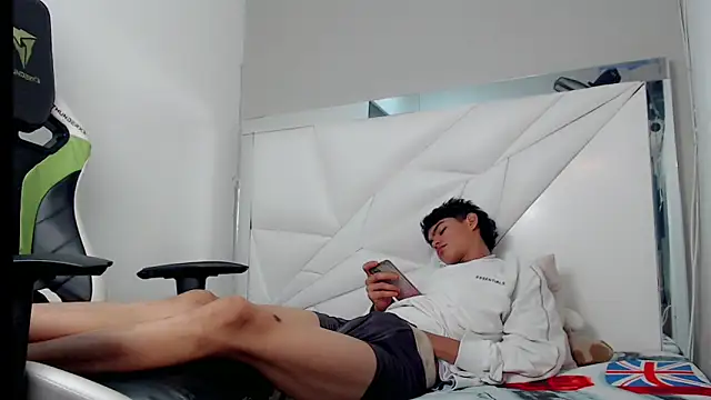 Lil babyyy  online show from December 22, 2025, 3:47 am