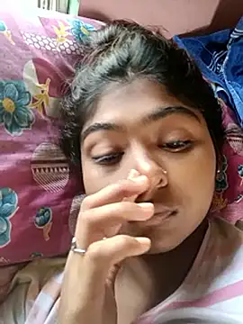 Cute diya023 online show from April 10, 2026, 3:01 am