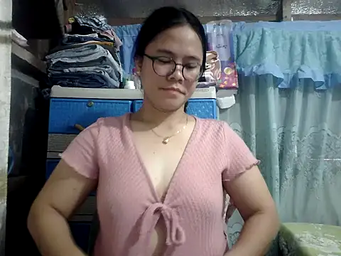 Snapshot of xxdreamgirl69 chatting on May 9, 2026, 2:39 am xxdreamgirl69 online show from May 9, 2026, 2:39 am