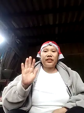 LeoPet2x online show from December 14, 2025, 9:03 am