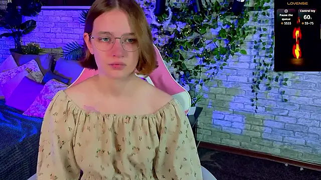 Snapshot of Mia_Mooore chatting on January 18, 2026, 1:37 pm Mia Mooore online show from January 18, 2026, 1:37 pm