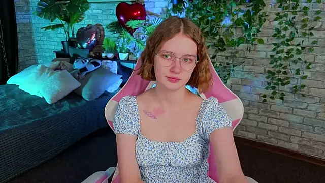 Snapshot of Mia_Mooore chatting on February 9, 2026, 1:26 pm Mia Mooore online show from February 9, 2026, 1:26 pm