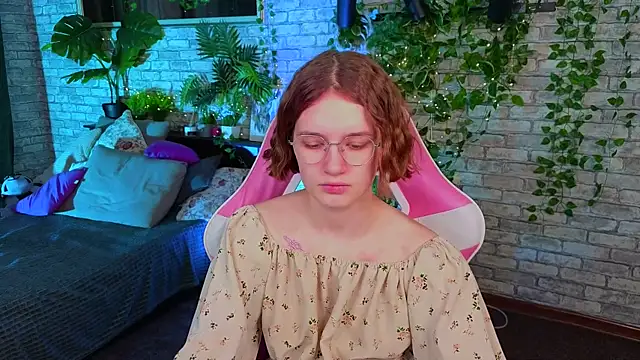 Snapshot of Mia_Mooore chatting on February 24, 2026, 1:09 pm Mia Mooore online show from February 24, 2026, 1:09 pm