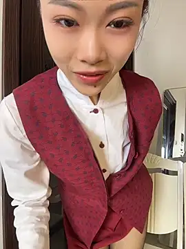 youyou-baby999 online show from May 18, 2026, 5:57 am