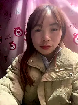 alissa-ww online show from December 18, 2025, 5:46 am