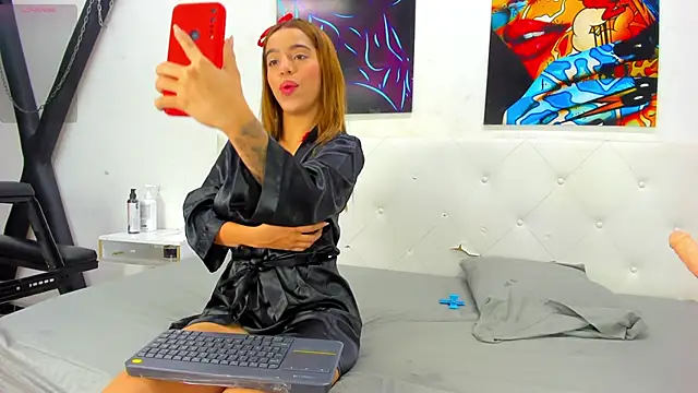 lucy 78 sweet online show from December 2, 2025, 1:28 pm