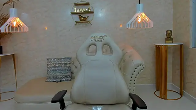 SofiCuutee online show from January 14, 2026, 6:57 pm