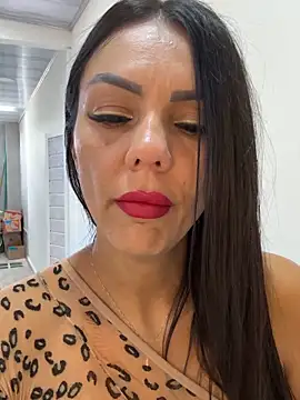 SofhiaTaylor online show from December 15, 2025, 2:54 pm