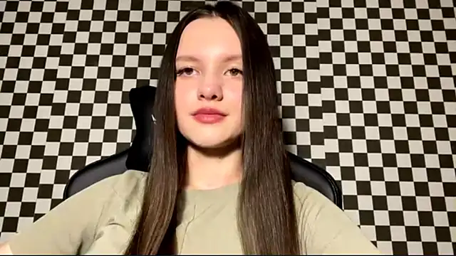 ConchitaMaestas online show from December 16, 2025, 5:51 pm