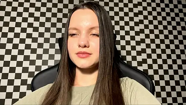 ConchitaMaestas online show from December 19, 2025, 6:15 pm