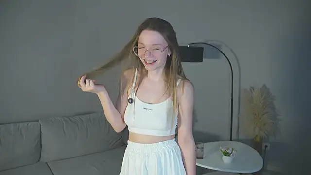 JaleesaIser online show from December 2, 2025, 8:19 am