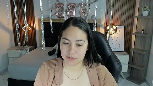 VIOLETTA ROSS1 online show from January 10, 2026, 12:29 pm