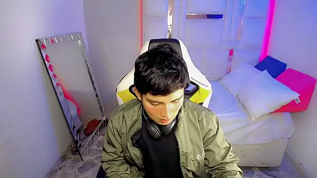 Green XoX online show from January 10, 2026, 1:57 pm