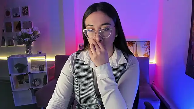 Snapshot of SwettieSammy chatting on May 12, 2026, 12:35 pm SwettieSammy online show from May 12, 2026, 12:35 pm