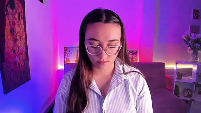 Snapshot of SwettieSammy chatting on May 20, 2026, 12:44 pm SwettieSammy online show from May 20, 2026, 12:44 pm