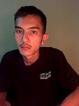 Snapshot of BoyPablo22 chatting on November 29, 2025, 3:04 pm BoyPablo22 online show from November 29, 2025, 3:04 pm