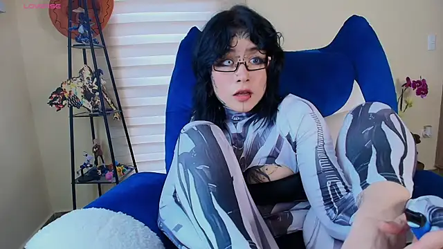 Snapshot of AryRousse chatting on February 28, 2026, 8:43 pm AryRousse online show from February 28, 2026, 8:43 pm