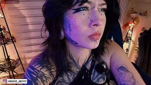AryRousse online show from April 18, 2026, 4:49 am