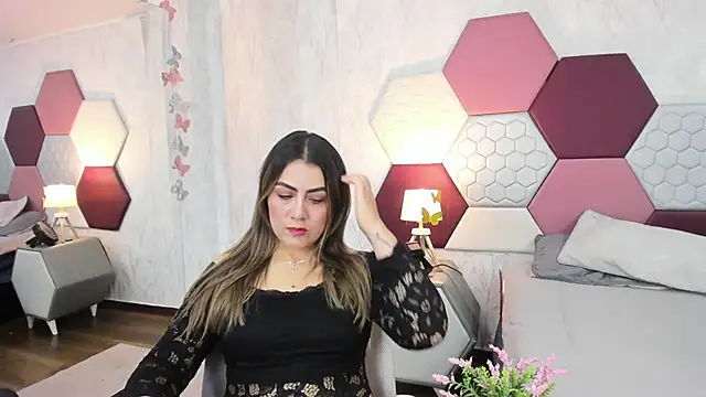 AriaRous online show from May 30, 2026, 4:26 pm