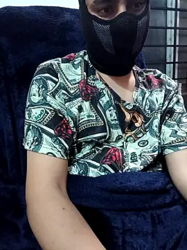 chocolateyboy77 online show from January 14, 2026, 6:13 pm