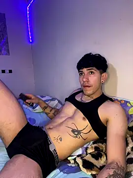 wil hot online show from December 18, 2025, 3:34 am