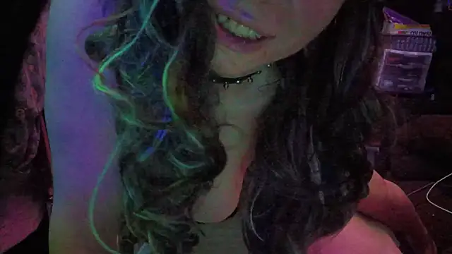 spunfoxxx online show from January 13, 2026, 8:03 pm