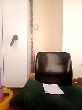 naughty horny bitch online show from April 10, 2026, 7:35 am