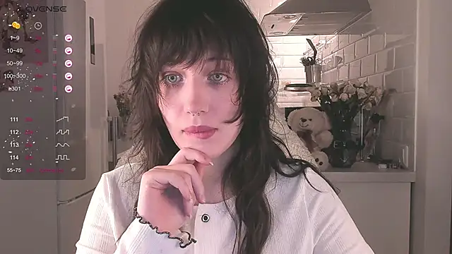 MePretty online show from December 12, 2024, 11:58 pm