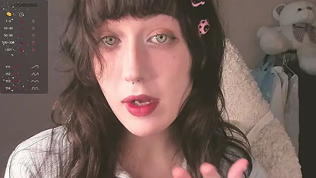 MePretty online show from November 27, 2025, 11:23 am