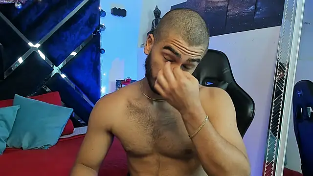 Franco banderas online show from December 15, 2025, 12:53 pm