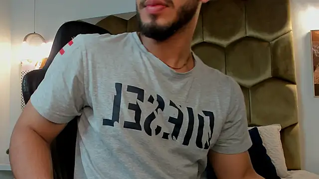 Franco banderas online show from February 16, 2026, 9:27 am