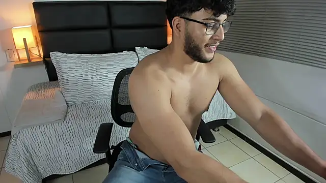 mike foxxx  online show from January 10, 2026, 3:30 am