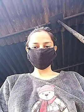 cutegirlm online show from January 13, 2026, 4:51 am