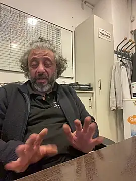 Petebulimia online show from June 2, 2026, 5:42 am