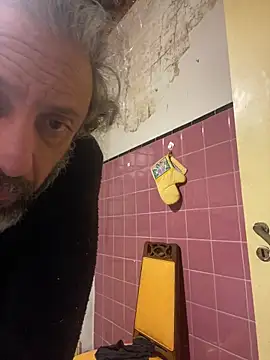 Petebulimia online show from June 8, 2026, 4:57 am