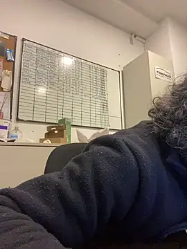 Petebulimia online show from June 9, 2026, 6:03 am