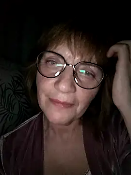 MichelleLove48 online show from March 8, 2026, 7:28 pm