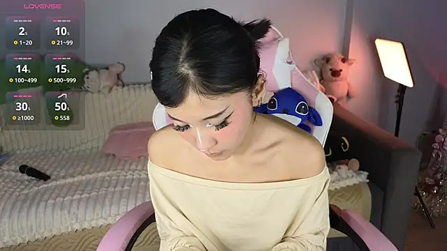 mimiicherry online show from January 18, 2026, 3:21 am