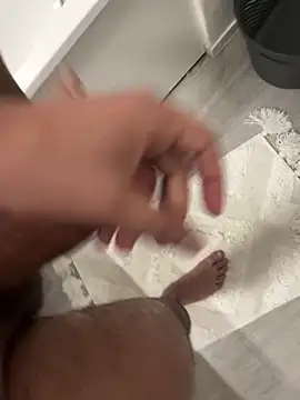 Snapshot of grosqueue3838 chatting on November 30, 2025, 4:22 pm grosqueue3838 online show from November 30, 2025, 4:22 pm