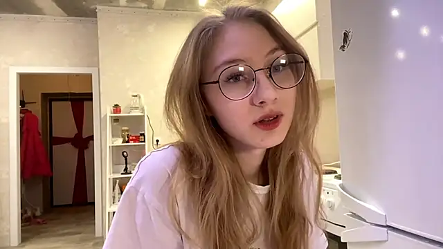 MargyDejong online show from December 14, 2025, 5:51 pm