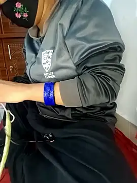 Sepali5577 online show from January 8, 2026, 5:10 am