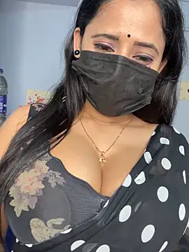 Hot-Haney77 online show from January 14, 2026, 5:29 pm