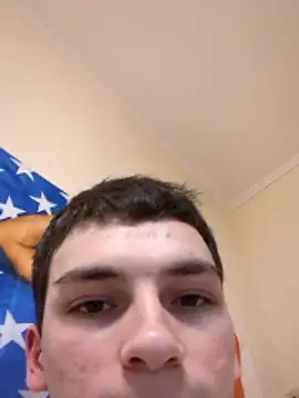 leo cutie online show from February 9, 2026, 4:22 pm