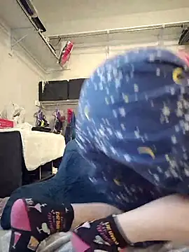 poleslut69 online show from February 18, 2026, 3:08 pm