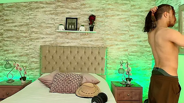 PatrickS25 online show from February 7, 2026, 3:32 am