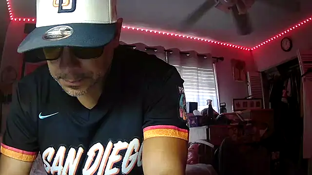 ValuedConcept687 online show from June 9, 2026, 1:39 am
