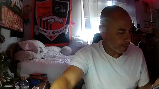ValuedConcept687 online show from June 10, 2026, 2:01 am