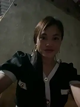 Lilik2 online show from April 21, 2026, 10:12 pm