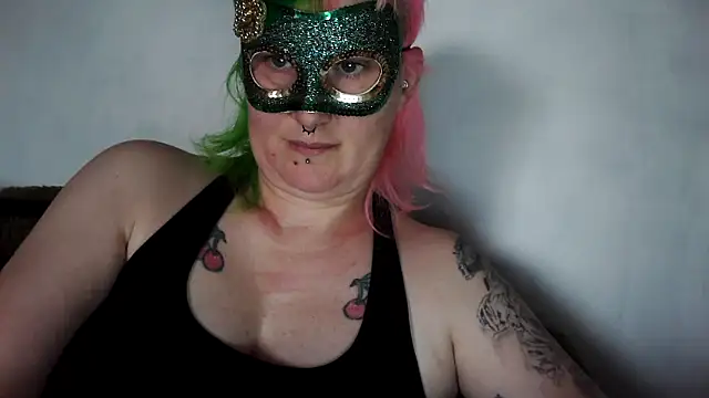 Snapshot of Xrubyyxx chatting on December 1, 2025, 10:31 am Xrubyyxx online show from December 1, 2025, 10:31 am